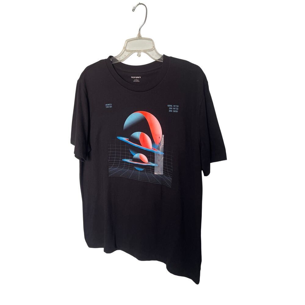 Old Navy NWT Men’s Black Short Sleeve T-Shirt with Front Graphic Design Size L.